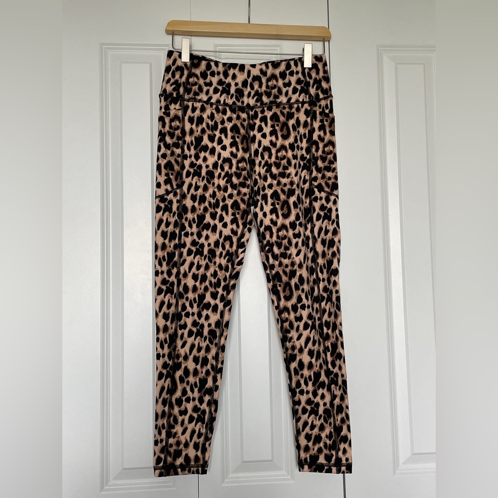 Victoria Secret Elevate Leggings - Leopard Print, Size 10 - LIKE NEW